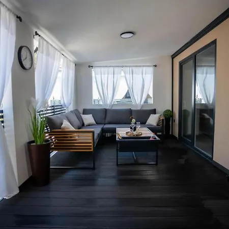 Lux Mobile Homes - Two Bedroom With Private Hot Tub Aria *