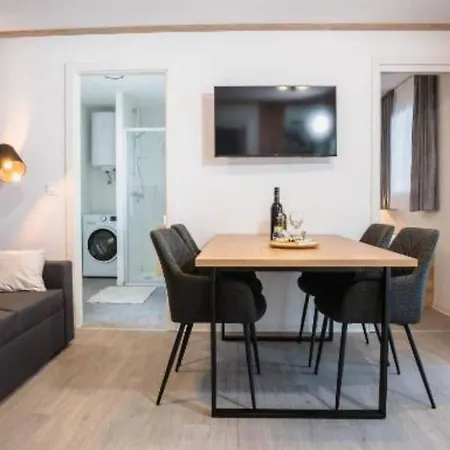 Lux Mobile Homes - Two Bedroom With Private Hot Tub Aria Σπίτι διακοπών