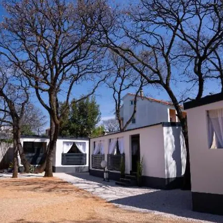 Σπίτι διακοπών Lux Mobile Homes - Two Bedroom With Private Hot Tub Aria Βόντιτσε