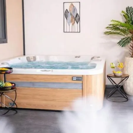 Lux Mobile Homes - Two Bedroom With Private Hot Tub Aria *